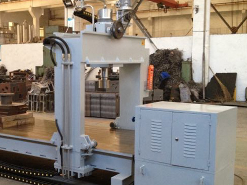 龍門液壓機(jī) 龍門液壓機(jī)